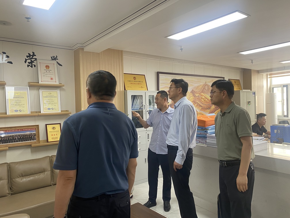 慶陽市委常委、統(tǒng)戰(zhàn)部部長張希岳調(diào)研甘肅信合工程設(shè)計(jì)有限公司：精準(zhǔn)把脈助發(fā)展 精準(zhǔn)服務(wù)促跨越