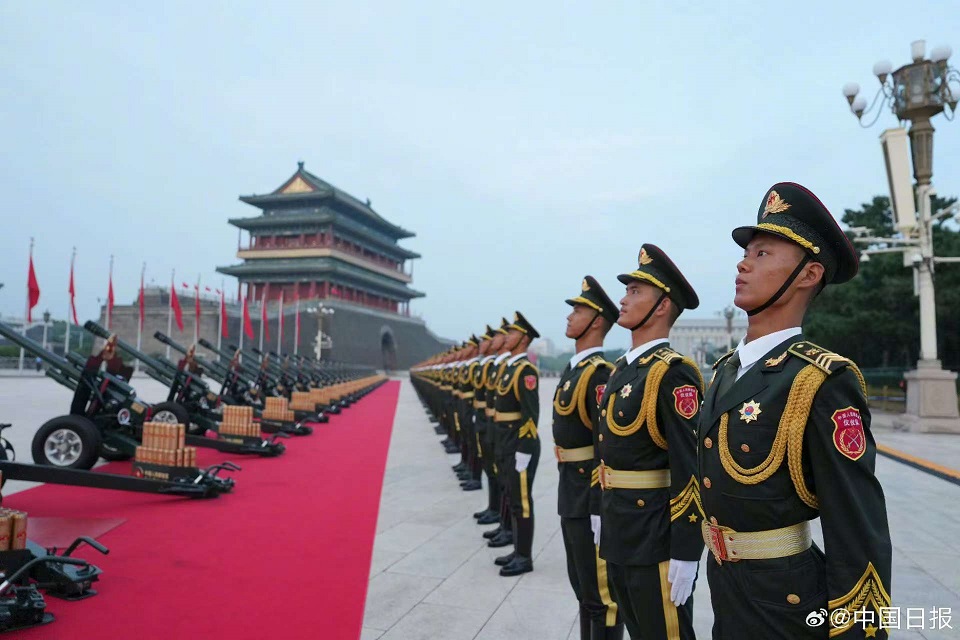 甘肅信合工程設(shè)計(jì)有限公司組織集體觀看閱兵儀式，威武之師激勵(lì)奮發(fā)之志